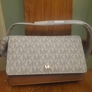Michael Kohrs cross body phone wallet